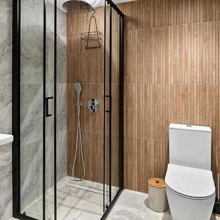 Vila Beautiful, Modern Iz01 With Private Garden And Hot Tub On Aphrodite Hills *