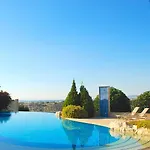 Villa Beautiful, Modern Iz01 With Private Garden And Hot Tub On Aphrodite Hills