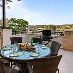Beautiful, Modern Iz01 With Private Garden And Hot Tub On Aphrodite Hills Villa Kouklia
