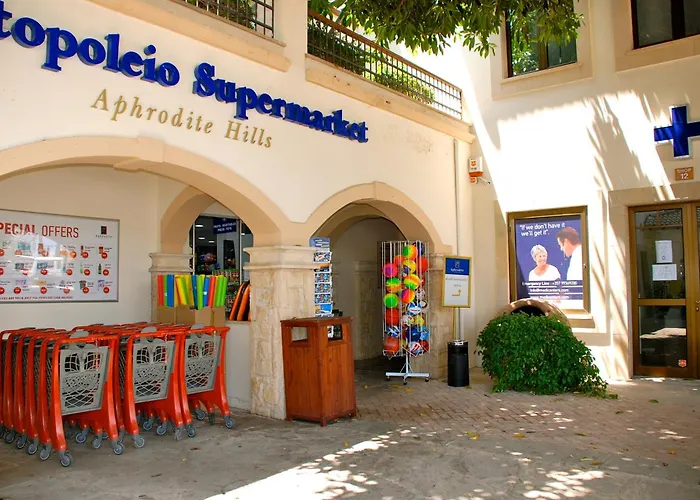 ヴィラ Beautiful, Modern Iz01 With Private Garden And Hot Tub On Aphrodite Hills