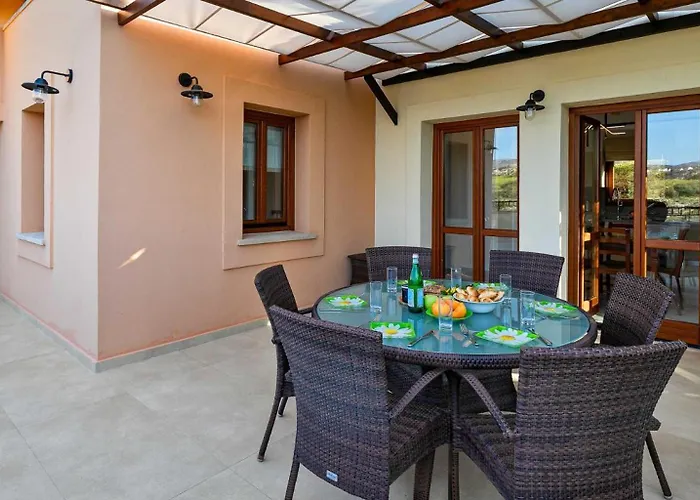 Beautiful, Modern Iz01 With Private Garden And Hot Tub On Aphrodite Hills ヴィラ *